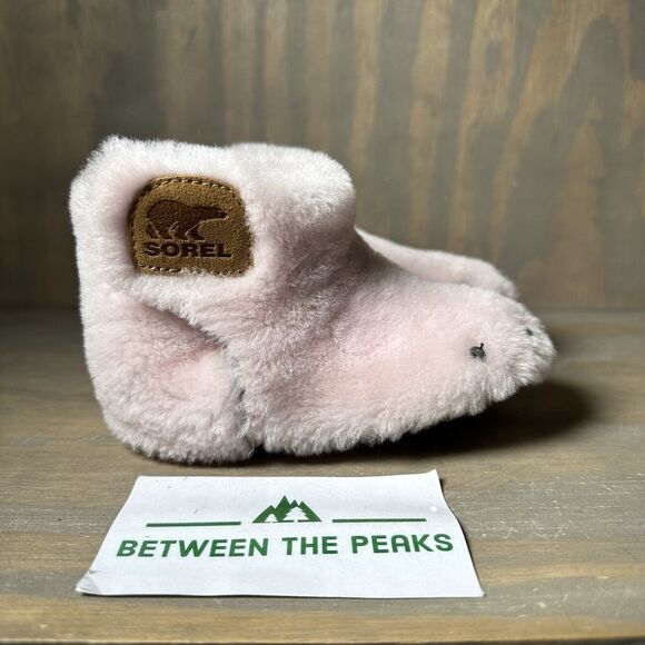 Sorel Other - SOREL Toddler Girl Childs Size 7 Bear Paw Slippers Shoes Shearling Light Pink